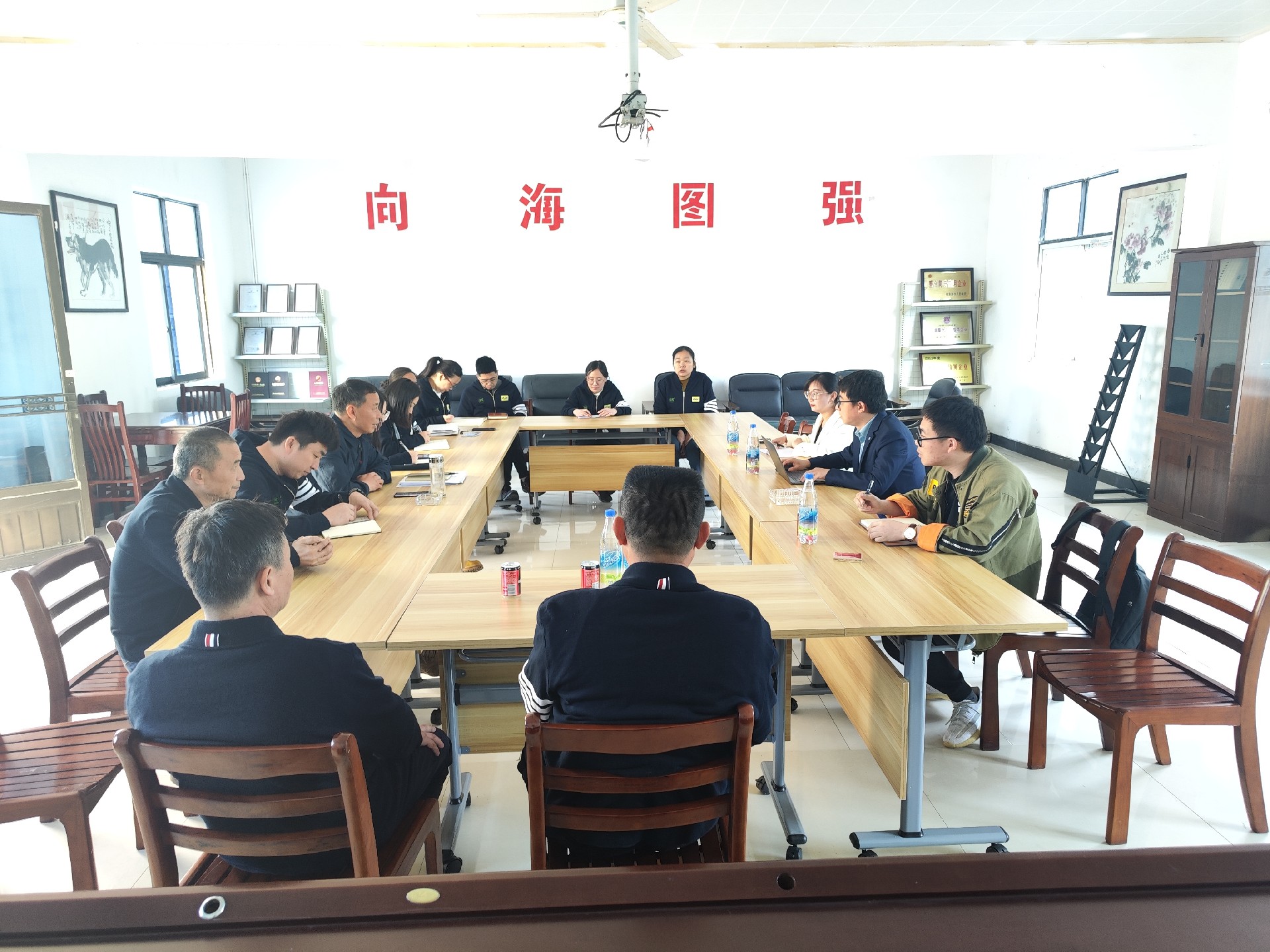 工廠一瞥